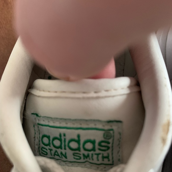 Toddler size 9 shoe - Picture 2 of 3